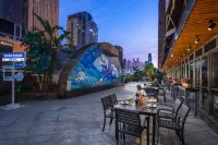 Shenzhen Jingpeng Hotel (East Gate Pedestrian Street Hubei Subway Station Branch)