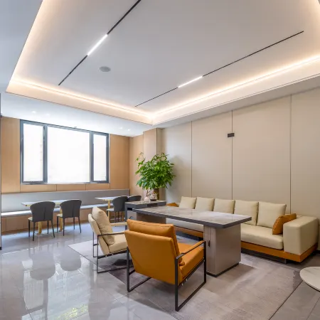 Mishu Hotel (Haikou East Railway Station Wuyue Plaza)