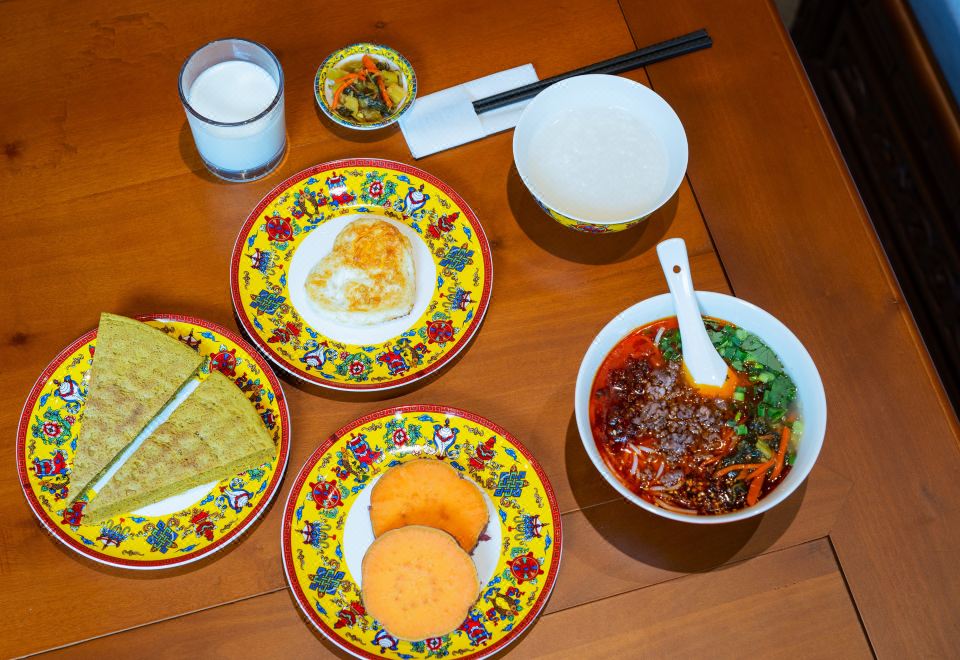 Passing-cloud Resort·Gaogongfu (Ancient town of Dukezong,Shangri-la)