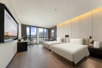Shannan Baicheng Railway Station Yajiang Tianjie Atour Hotel Hotel a Shannan