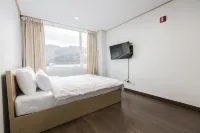 더화이트뷰 계촌정보화마을 주변 호텔