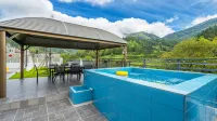 Mengxian Riverside · 270° view of the mountain view of Tangquan Resort and Accommodation