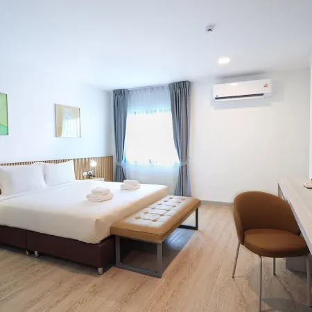 B2 Ubon Airport Premier Hotel Отели рядом с достопримечательностью «Муниципалитет Убонрачатхани»