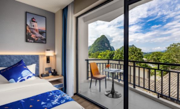 Yeste Hotel (Yangshuo Xijie Lijiang)