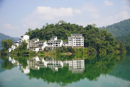 Bamadego Bed and Breakfast Отели рядом с достопримечательностью «Renshouyuan Scenic Area»