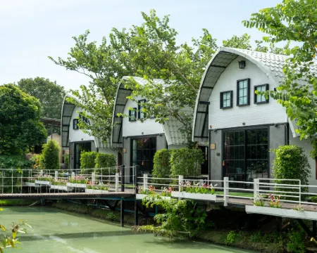 ข้าวทุ่งเบ็ญจาโฮมสเตย์ โรงแรมในอำเภอ พยุหะคีรี