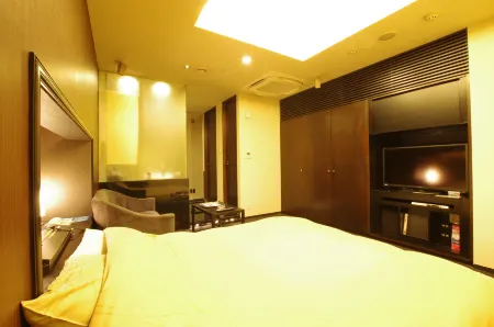 Blue Hotel Octa (Adult Only) Отели рядом с достопримечательностью «Miyoshi Shrine»