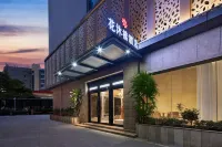 Canglanwan Hotel (Jiangmen Xinhui Guifeng Century Plaza Branch) Các khách sạn gần Gaobaolong Xinhuigang Xingang Marina