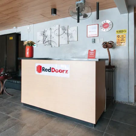 RedDoorz near Christ the King Medical Center