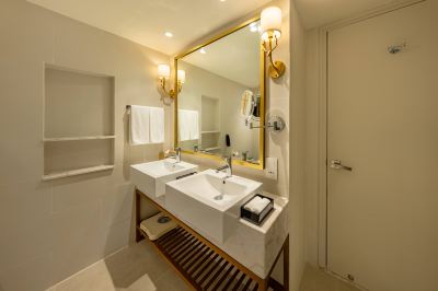 クラブグランドスイート サイゴン プリンス ホテル(旧ダクストン ホテル サイゴン)の写真