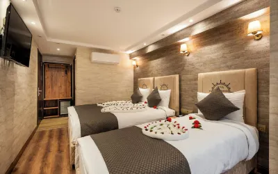 伊斯坦堡老港飯店 Sandal Restaurant附近的飯店