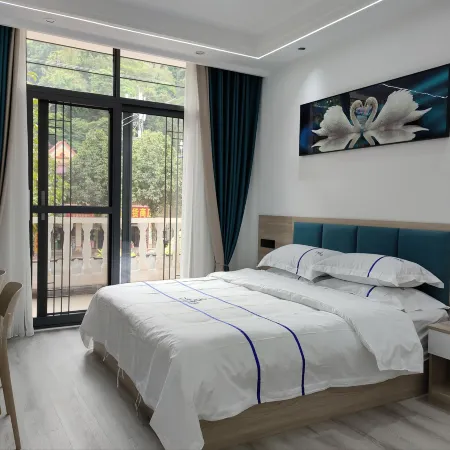 Shuishang Hotel