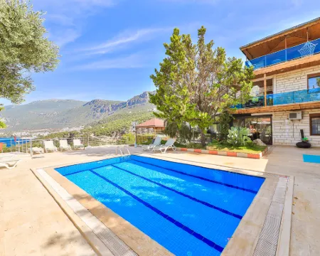 Villa Dundar Apart Hotel โรงแรมในคาช