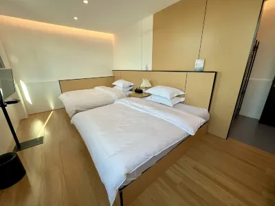 Mingliu Business Hotel (Anyuan Food Street) Hotels near West Street Dam Folk Ancient Street