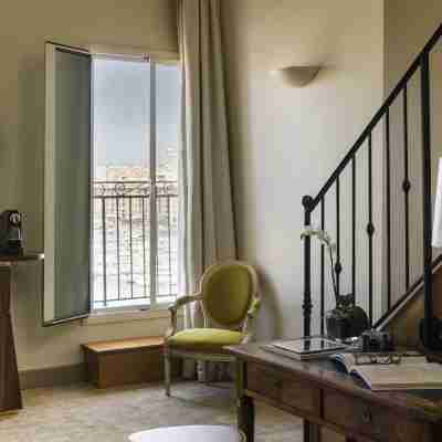 Grand Hôtel Beauvau- MGallery Rooms