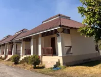 Samsiri Resort & Hotel Bypass Korat Các khách sạn gần Wat Lam Choeng Krai