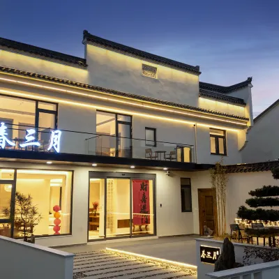 Chunsanyue Homestay (Jiuhuashan Tourist Service Center) Hotels near Statue of Kṣitigarbha Bodhisattva