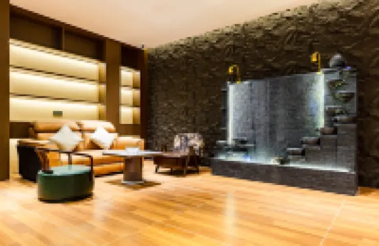 Jinyue Hotel (Jewelry Town, Dehong Mangshi Airport) - Parkering