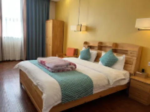 Shiqu Qiyuan Hotel