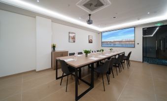 Homeinn Pebble Hotel (Wuhu Sanshan District Moon Bay)