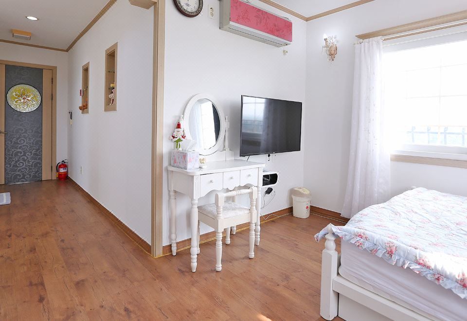 1. 철원 달빛강가펜..