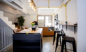 Nomad Plus Life Hostel Pattaya