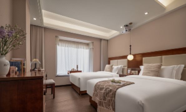 VALATOMS Hot Spring Courtyard Hotel (Baoguo Temple Branch, Emei Mountain)