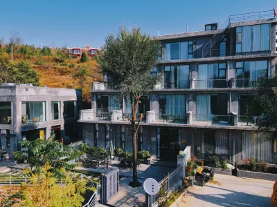 Yiming Shuju Guesthouse (Xinmi Fuxi Mountain) Отели рядом с достопримечательностью «Пятая гора»