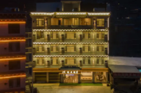 巴塘瑪亞ホテル