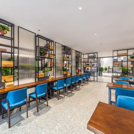 Jiaxin Hotel (Luzhou Bubugao New World)