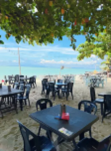 レインボー パラダイス ビーチ リゾート バイ LWE タンジュンブンガのホテル