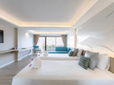 The Cha Am Methavalai Hotel チャアムのホテル