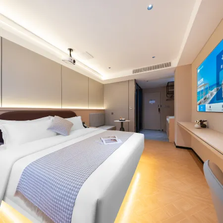 Ritzi-Carlman Hotel (Puning Plaza Wantaihui Shopping Center)