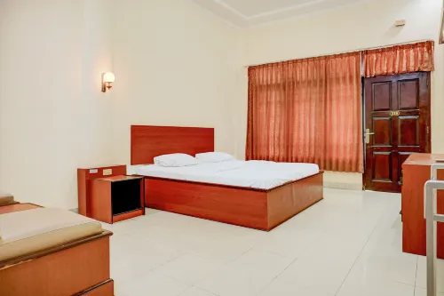 Collection O Pekalongan Near Pasar Batik Setono Formerly Hotel Jayadipa Hotels in Batang