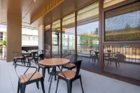 Ji Hotel (Jinan Qilu Software Park Shuntai Square Branch) Hotel a Jinan