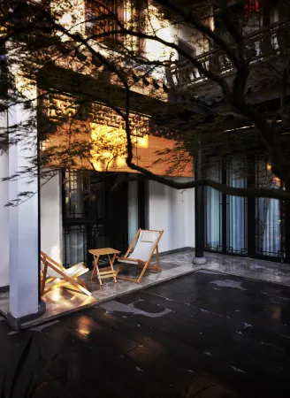 Xiuwen Yiyouju Homestay Отели в г. Сювэнь