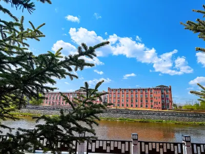 Dongqiao Garden Holiday Hotel Các khách sạn gần Ga Tangwanghe