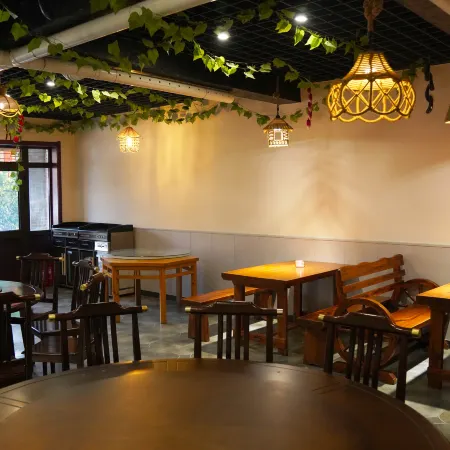 Tuyu • Shanye Resort Courtyard (Pingshitou)