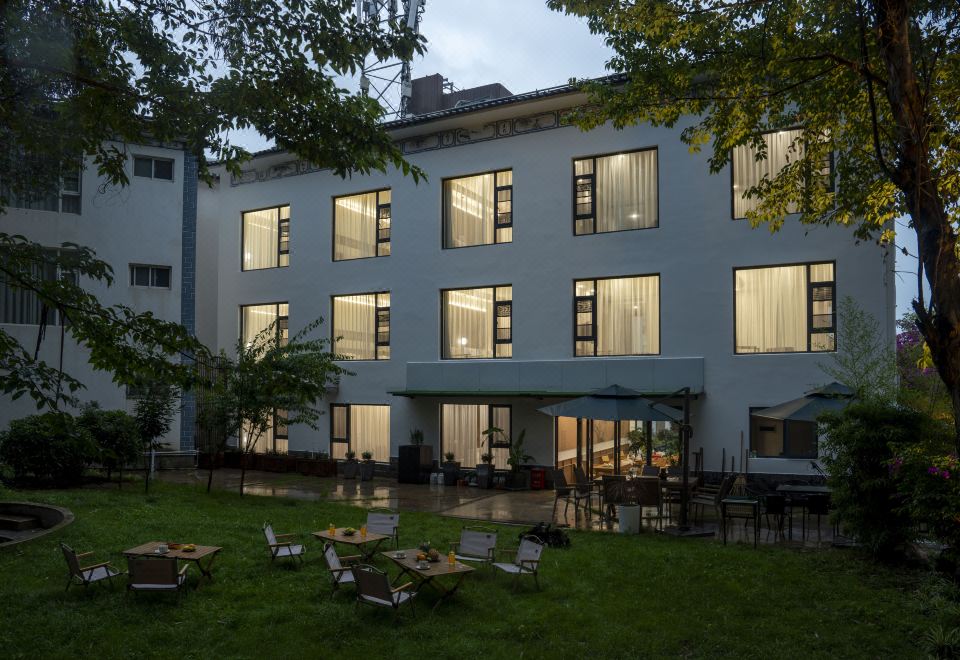 hotel overview picture
