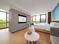 Naluolan Hotel (Impression City Financial Center) Hotels in Jingjiang