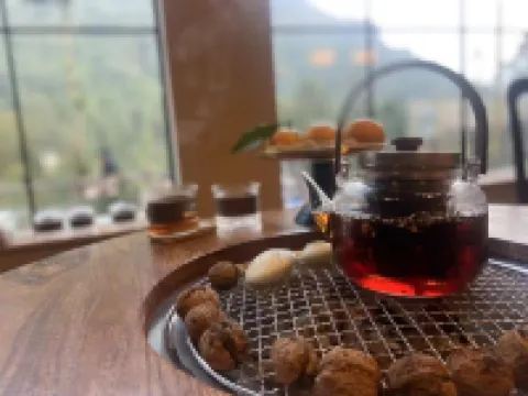 Jiuhuangshan Weijianshan Homestay Hotel di Provinsi Beichuan