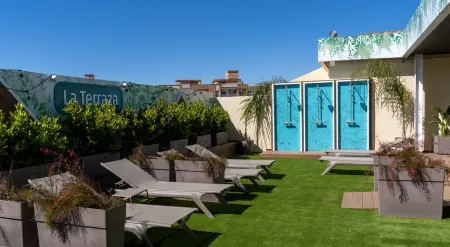 Occidental Granada Отели рядом с достопримечательностью «Монастырь Святого Иеронима»