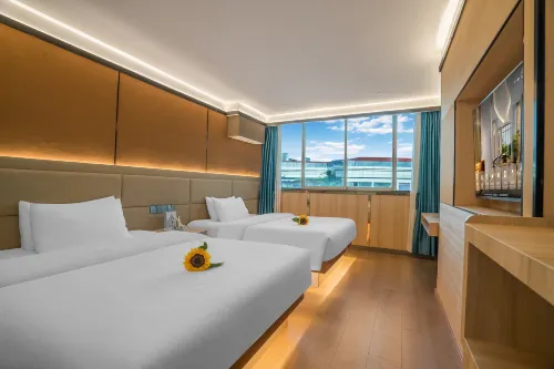 Lemon Shadow Play Hotel (Kunming Railway Station The Mixc) - سبا