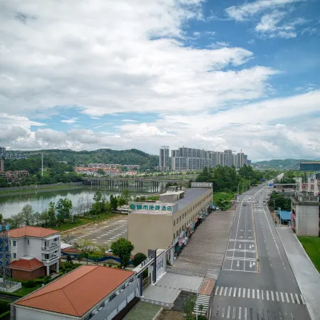 City Comfort Inn Hotel (Shaoguandong Railway Station The History East Street)
