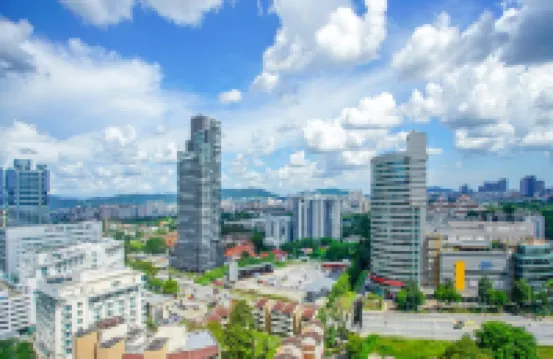 Novo Suites @ Jalan Ampang Skypool Hotels in Desa Pahlawan