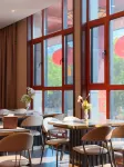 Mintai Hot Spring Holiday Hotel