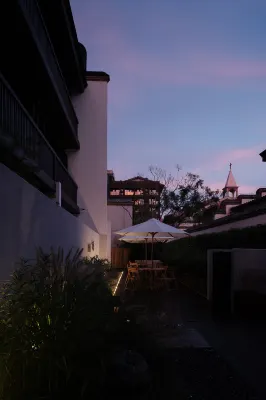 aybs hotel