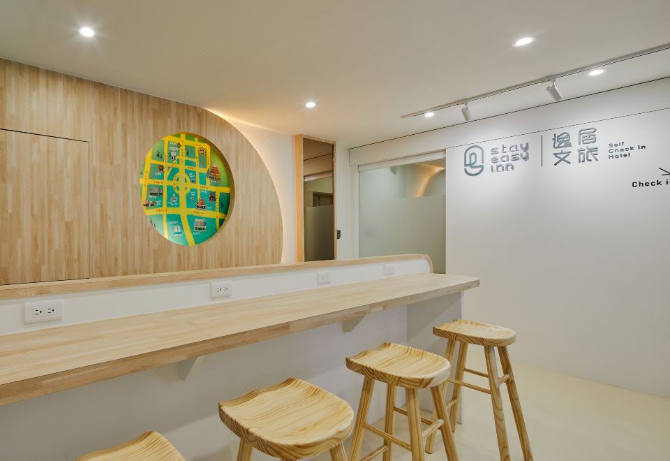 Stay easy inn 썸네일