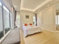 The Botany Pool Villa