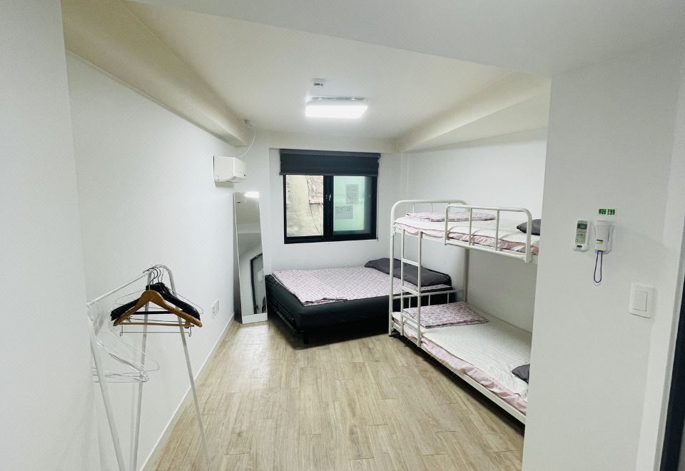 [해운대 비치스테이 외관 및 주변 거리 이미지]